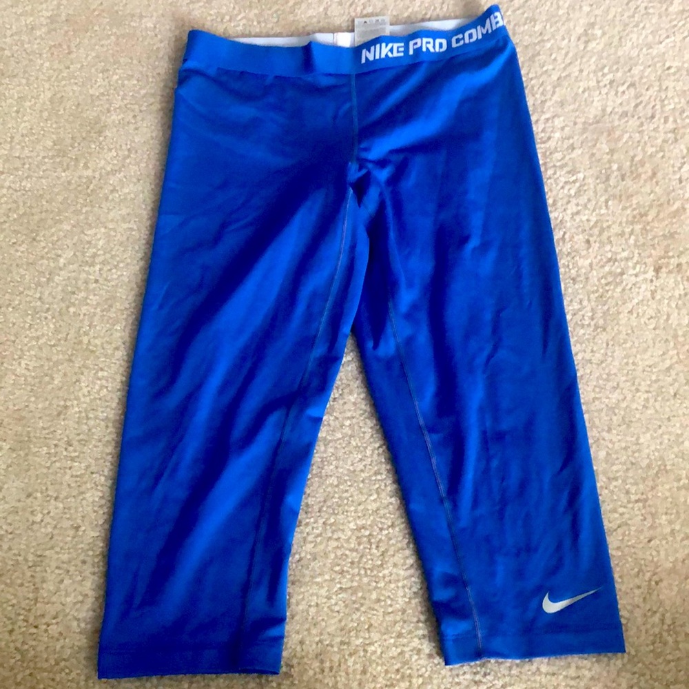 Nike crop